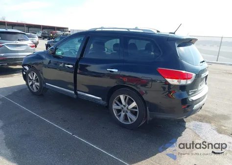 2016 Nissan Pathfinder Platinum z USA, uszkodzony, nr VIN 5N1AR2MM6GC668778